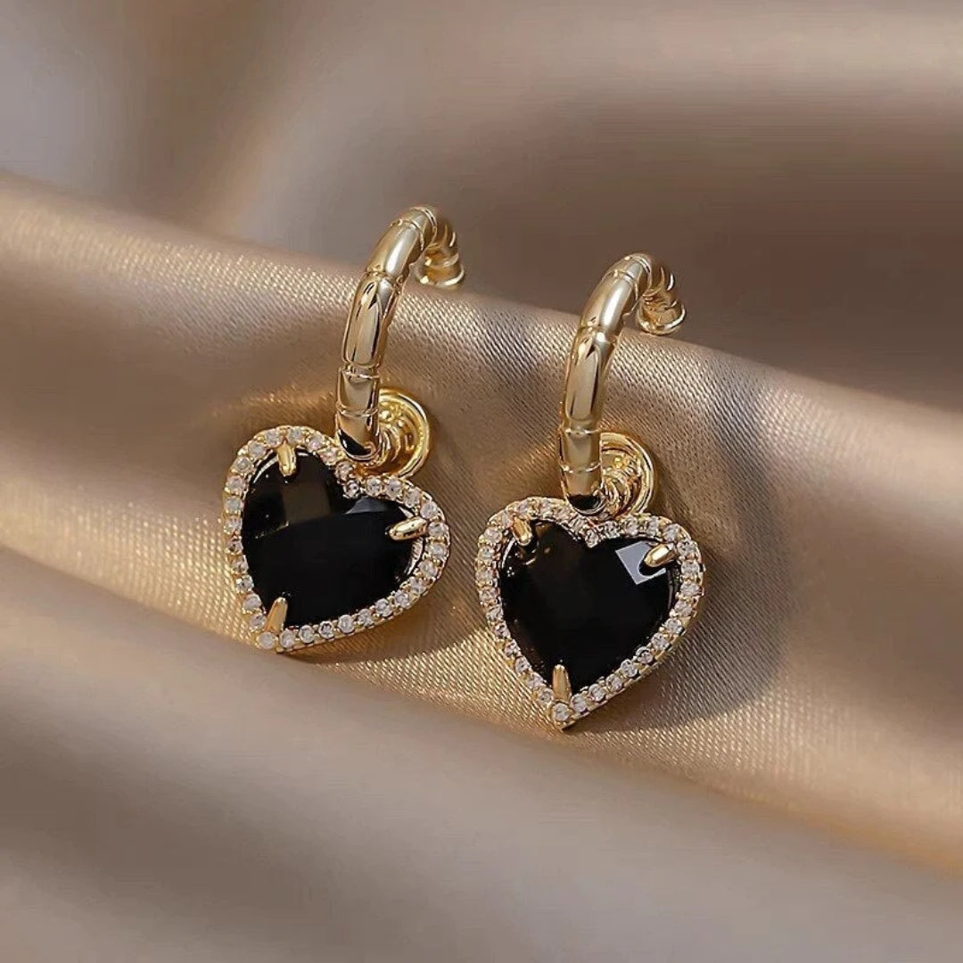 Black Heart Elegant Golden