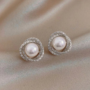 Elegant Bright Spiral Pearl Earrings