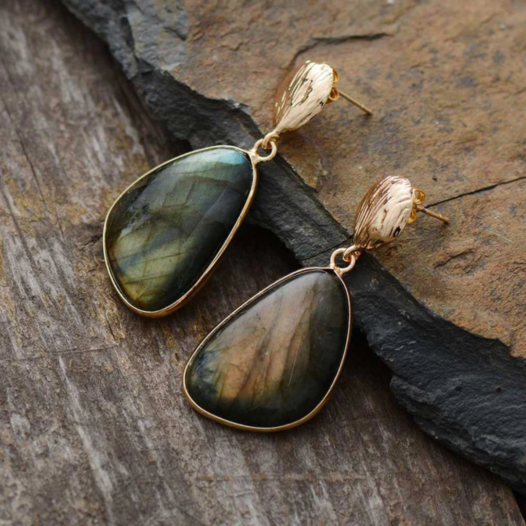 Vintage Green Stone Gold