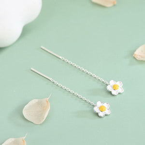 Dangling Daisy Earrings