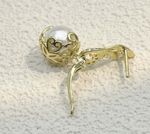 Elegant Pearl Zirconia Earrings