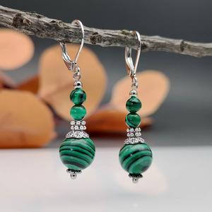 Vintage Pendant Earrings with Green Stone in Silver