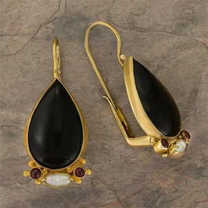 Vintage Black Stone Golden Earrings