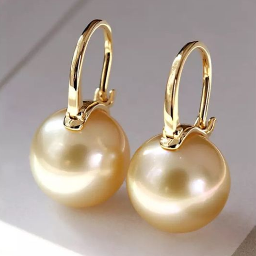 Elegant Golden Pearl