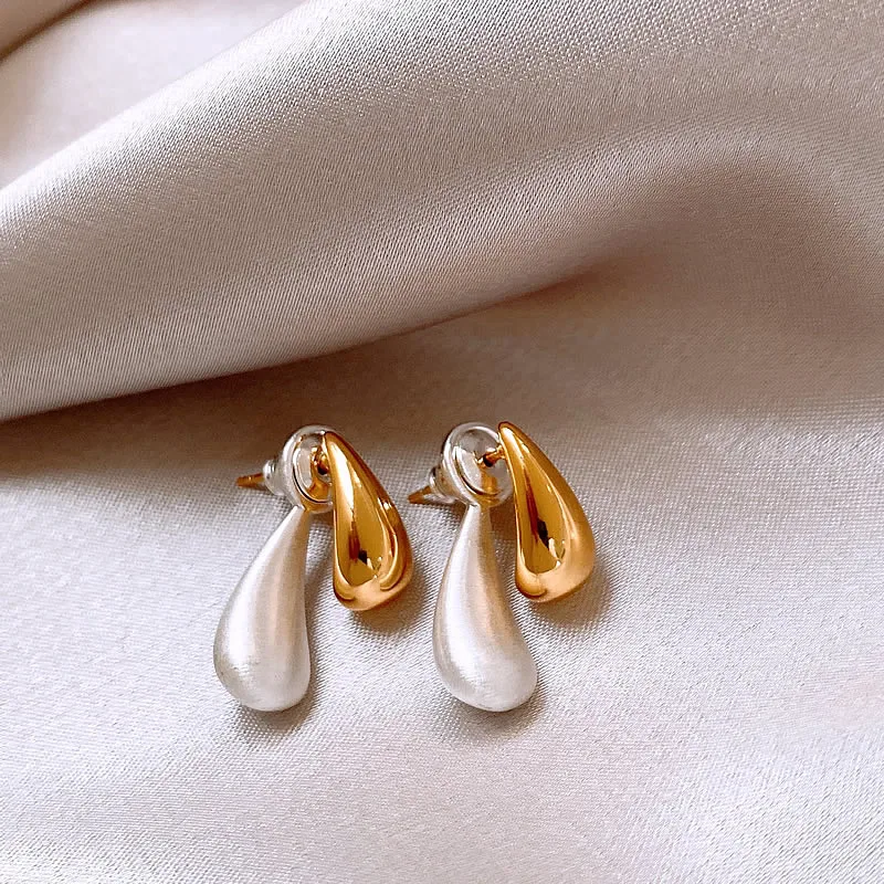 Elegant Drop Pearl Gold