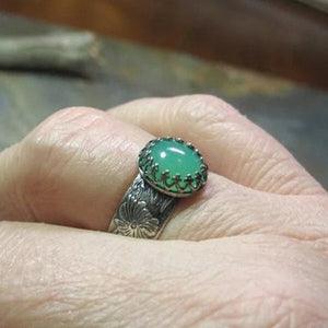 Carved Flower Emerald Ring