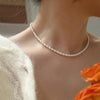 Necklace with precious pearls