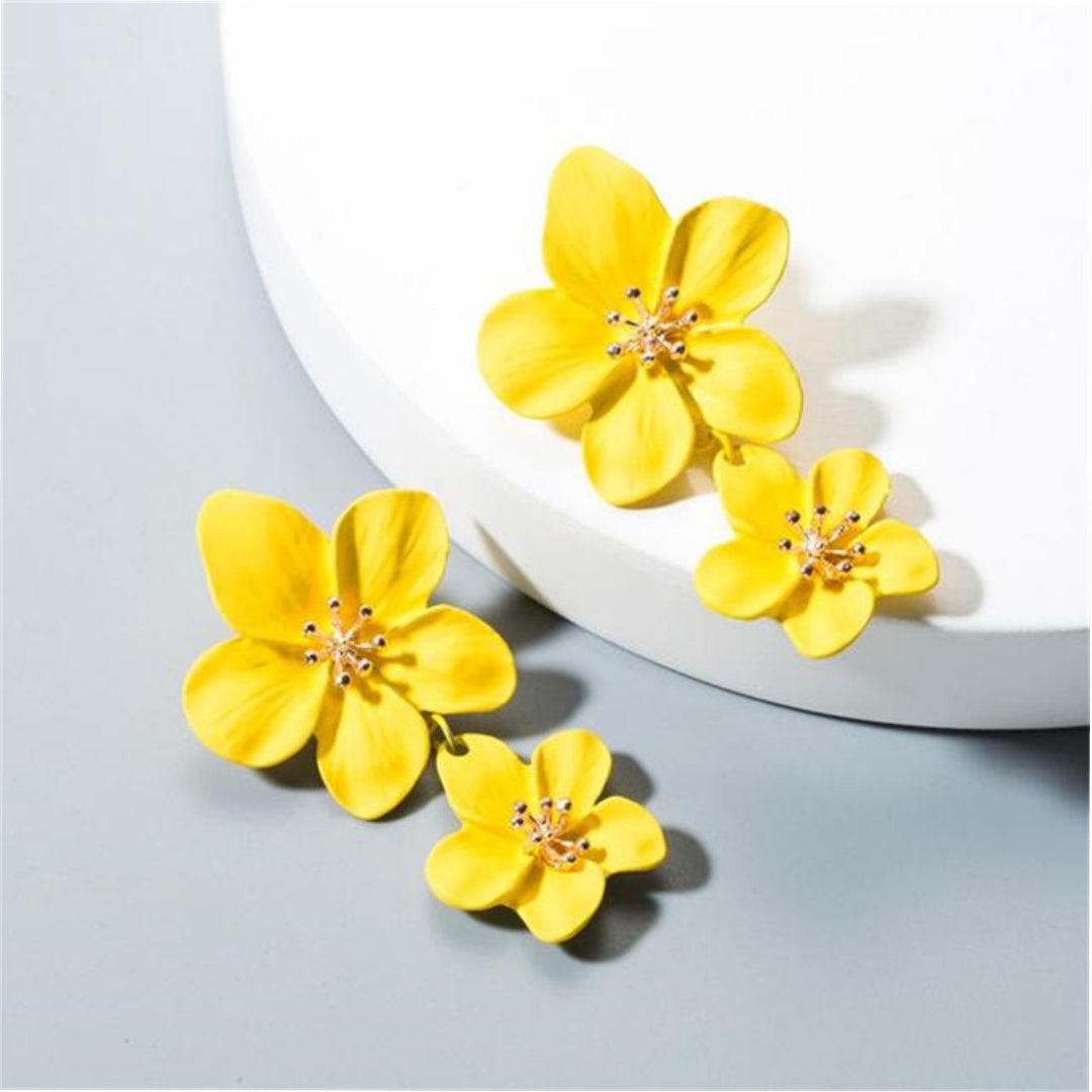 Yellow Flower Earrings in Gold