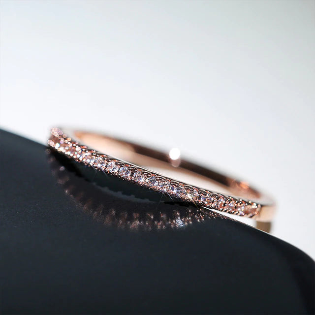 Minimalist Zirconia Ring in Gold and Silver