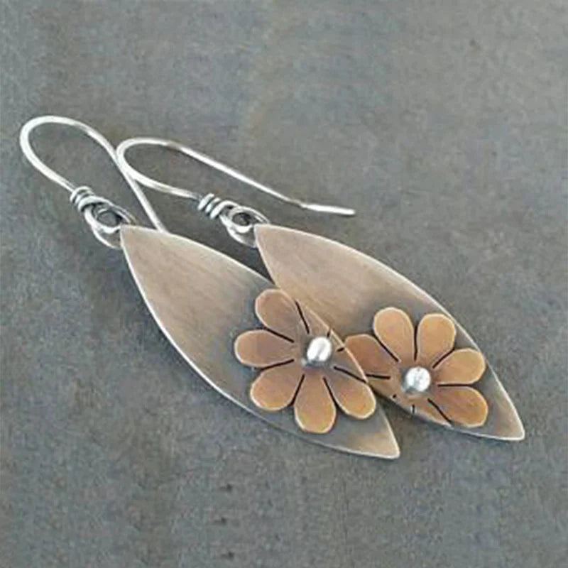 Vintage Brown Flower  in SIlver