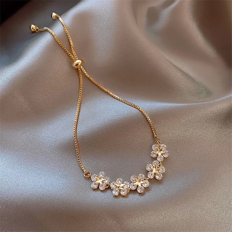 Luxury Crystal Flower Bracelet in Gold
