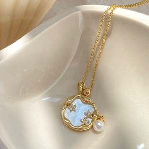 Necklace with Round Pearl Stars