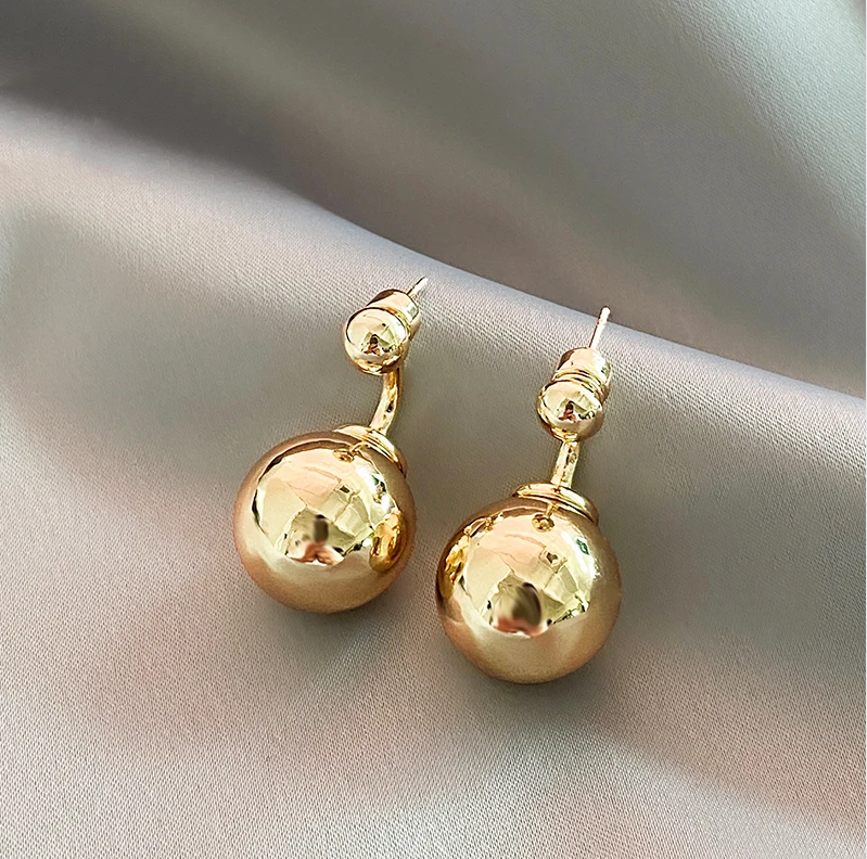 Golden Elegant Earrings