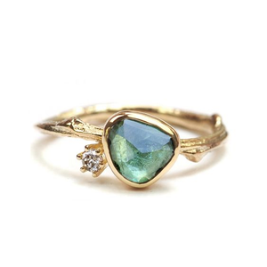 Vintage Gold Blue Stone Ring